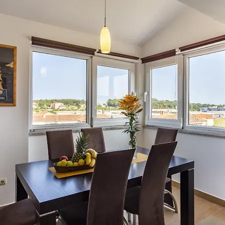 Appartement Sunny Apartment With 3 Bedrooms